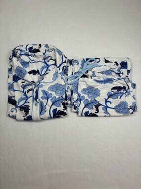 Amanda Blu "Blu Acanthus Leaf" Pajama Set Blue Floral Button Down Small